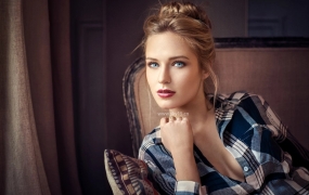 J035.摄影师 Lods Franck 人像修饰教程Lods Franck Portrait Retouching-Aurore